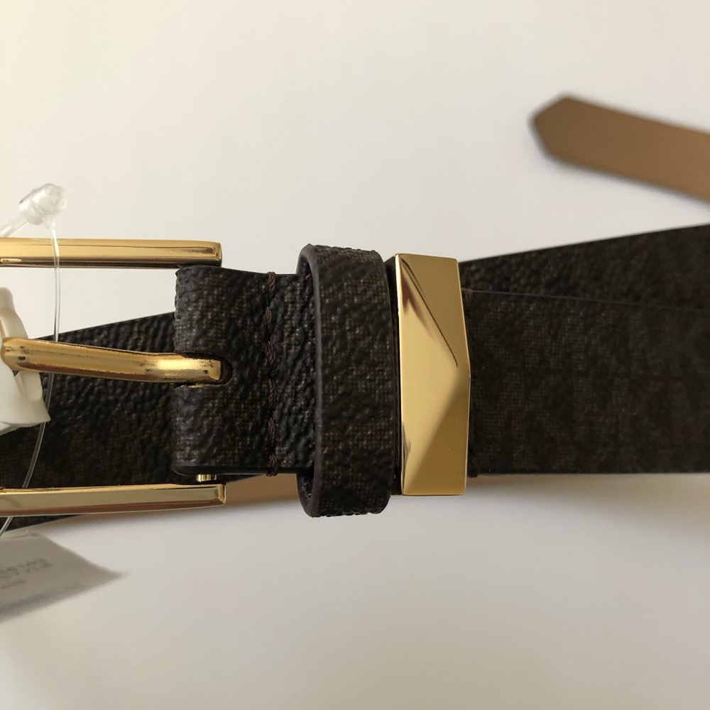 Michael Kors Leather Belt - Picture 3 of 11